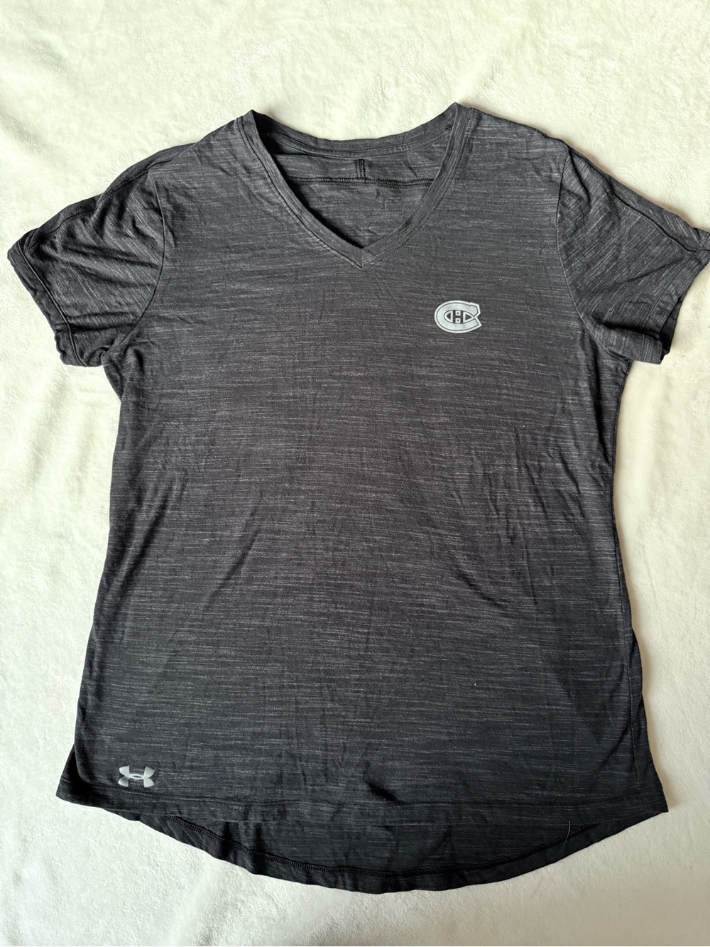 Under Armour Women’s Charcoal V-Neck Short Sleeve Tee